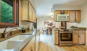 2765 Gladstone Ave, Ann Arbor, MI 48104
