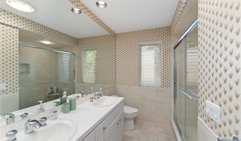 125 Woodruff Ave, Narragansett, RI 02882
