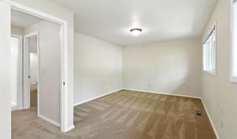15025 NW Oak Hills Dr, Beaverton, OR 97006