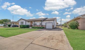 1308 Karen Ave, Altus, OK 73521