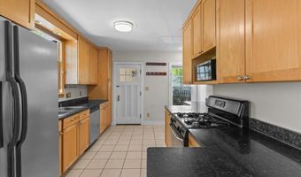 60 University Ter, Burlington, VT 05401