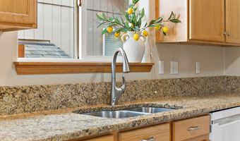 20794 WALNUT St NE, Aurora, OR 97002