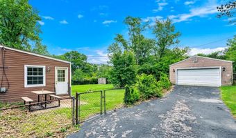 425 Bush Dr, Ballwin, MO 63021