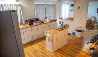 320 Brobston St, Baxley, GA 31513