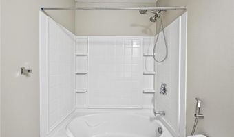 15533 Eagle Shore Dr 806, Apple Valley, MN 55124