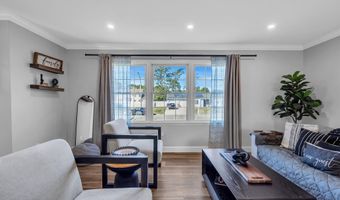 23 Pelican Dr, Bayville, NJ 08721