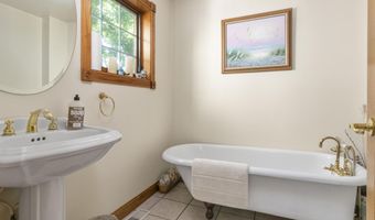 1532 34th St, Allegan, MI 49010