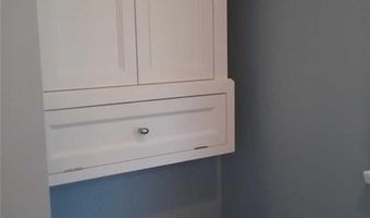 97 Center Ave, Middletown, RI 02842