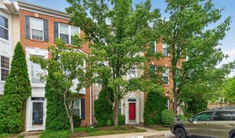 932 HARRISON Cir, Alexandria, VA 22304