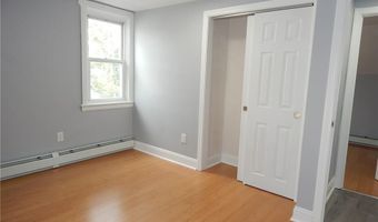 52 Hillwood St, Cranston, RI 02920