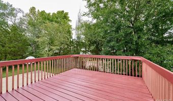 241 Valleyoak Ct, Ballwin, MO 63021