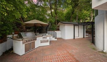 3601 Dellvale Pl, Encino, CA 91436