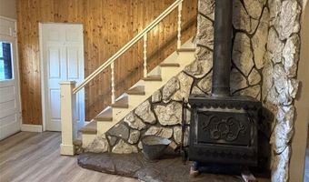 403 1ST Ave, Bayard, NE 69334