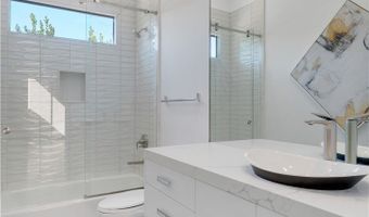 10 Ridge Blossom Rd, Las Vegas, NV 89135