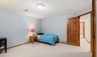 1300 26TH St SW, Austin, MN 55912
