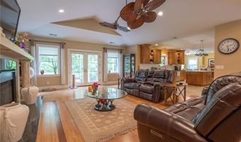 789 Natick Ave, Cranston, RI 02921