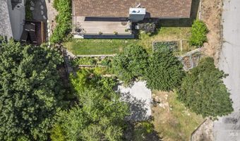2236 E Roanoke Dr, Boise, ID 83712