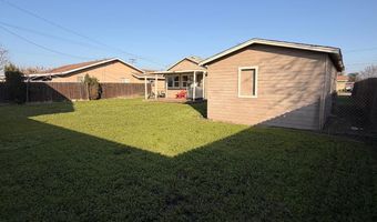 10670 Jackson St, Armona, CA 93202