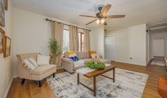 710 Field St, Altamont, IL 62411
