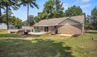 702 Kamak Dr, Beebe, AR 72012