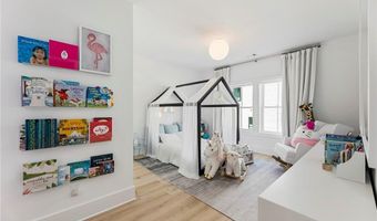 6715 Halcyon Way, Alpharetta, GA 30005