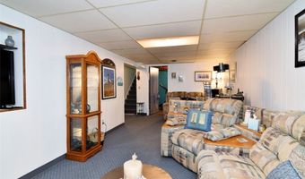 594 Terra Ln, Amherst, OH 44001