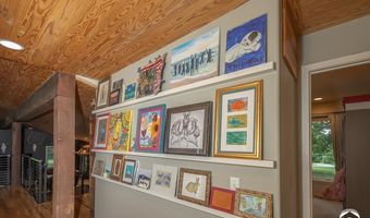 364 E 1600 Rd, Baldwin City, KS 66006