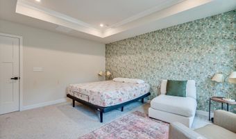 220 Anchor Way, Aberdeen, NJ 07721