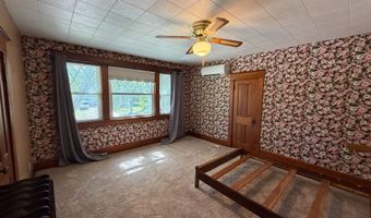 303 S Clark St, Bassett, NE 68714