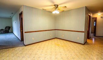 1215 NE 24th Ave, Aberdeen, SD 57401