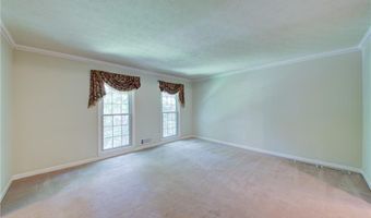 835 Lakeshore Dr NW, Berkeley Lake, GA 30096