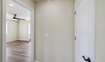997 Bell Cir, Arlington, WI 53911