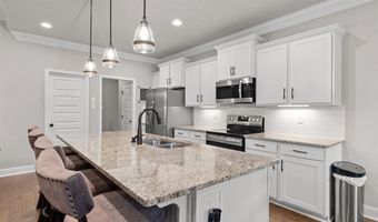 16833 Ted Childs Dr, Athens, AL 35613