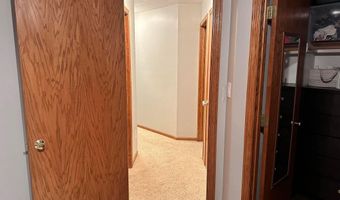850 E Mill St, Akron, IA 51001