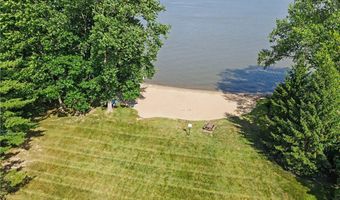 3854 Surfside Cir, Aurora, OH 44202