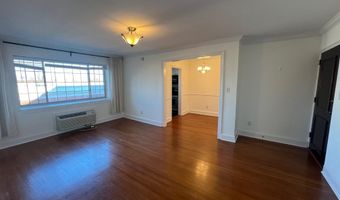 820- A WASHINGTON St 327, Alexandria, VA 22314