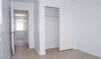 8209 Violet Meadow Ct, Las Vegas, NV 89117