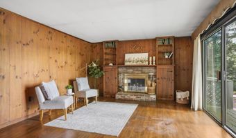 4 Clark Island Rd, Amherst, NH 03031