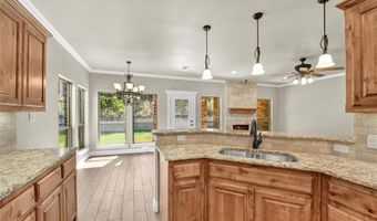 2217 Trace Ridge Dr, Weatherford, TX 76087