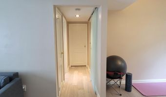 10407 MONTROSE Ave 201, Bethesda, MD 20814