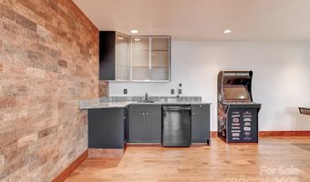 128 Leisure Mountain Rd, Asheville, NC 28804