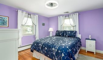 140 Carman St, Cranston, RI 02910