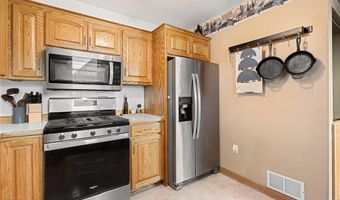 807 11th Ave NW, Austin, MN 55912