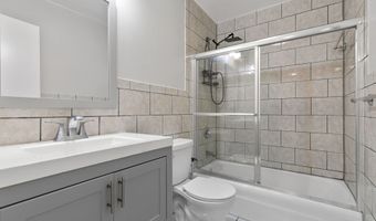 37 Enid St APT C, Bridgeport, CT 06606