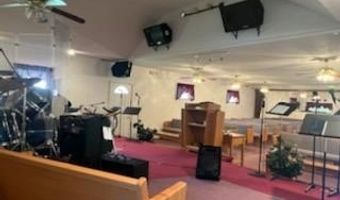 109 College St, Alhambra, IL 62001