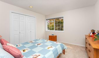 500 NW PACIFIC GROVE Dr, Beaverton, OR 97006