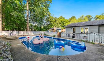14303 MERTON Ct, Rockville, MD 20853