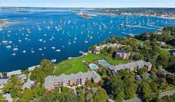 111 Harrison Ave B4, Newport, RI 02840