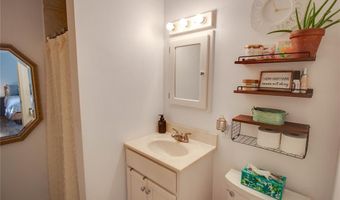 2401 Crislisa Dr, Alton, IL 62002