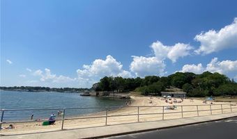 571 Main St 2, Branford, CT 06405